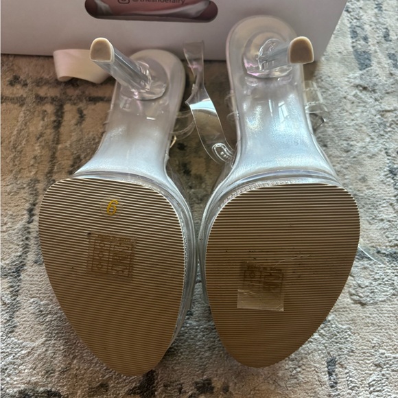 Brand new the shoe fairy goddess, Olympian heel - Picture 2 of 6